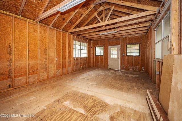 2808 Lawnwood Drive, Ocean Springs, MS 39564