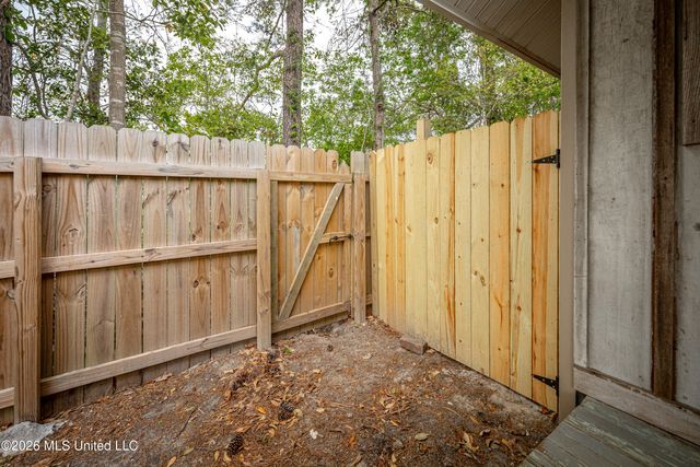 2808 Lawnwood Drive, Ocean Springs, MS 39564