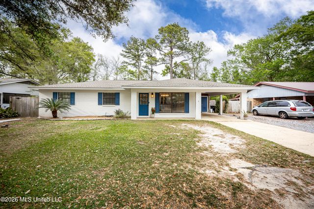 2808 Lawnwood Drive, Ocean Springs, MS 39564
