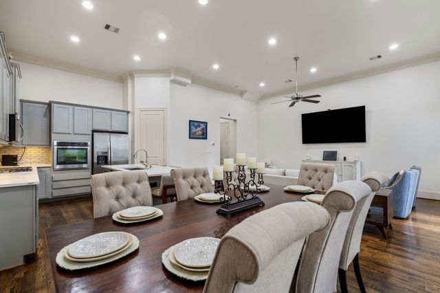 1337 W 24th Street, Houston, TX 77008