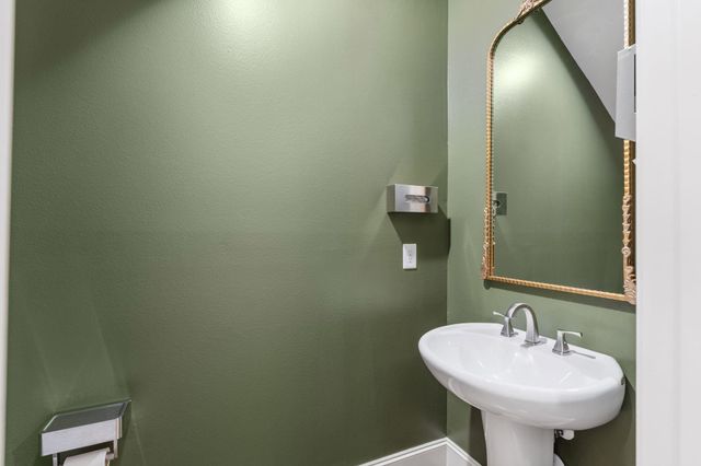 1337 W 24th Street, Houston, TX 77008