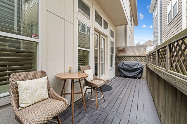 1337 W 24th Street, Houston, TX 77008