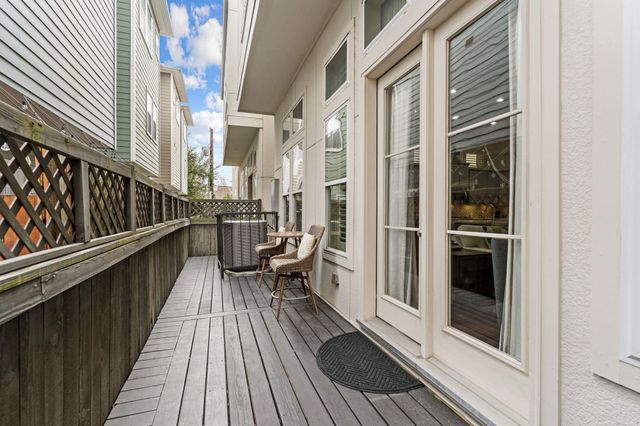 1337 W 24th Street, Houston, TX 77008