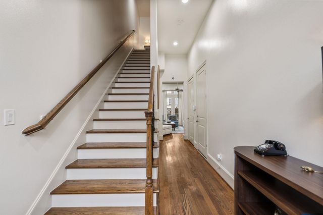 1337 W 24th Street, Houston, TX 77008