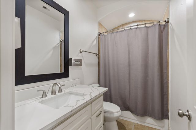 1337 W 24th Street, Houston, TX 77008