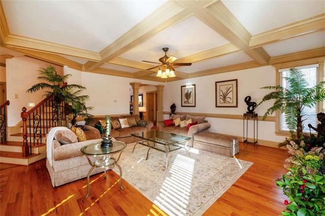 2060 Vicarage Lane, Snellville, GA 30078