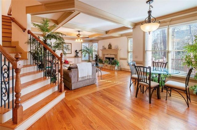 2060 Vicarage Lane, Snellville, GA 30078