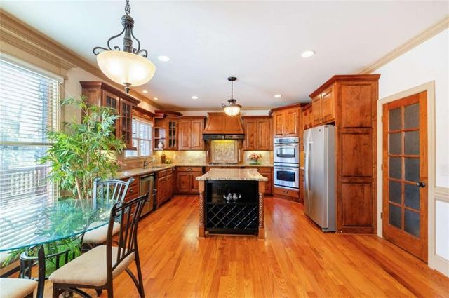 2060 Vicarage Lane, Snellville, GA 30078