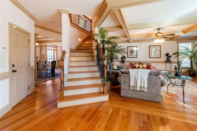 2060 Vicarage Lane, Snellville, GA 30078