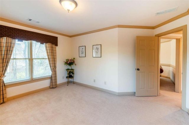 2060 Vicarage Lane, Snellville, GA 30078