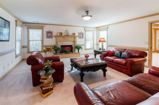 2060 Vicarage Lane, Snellville, GA 30078