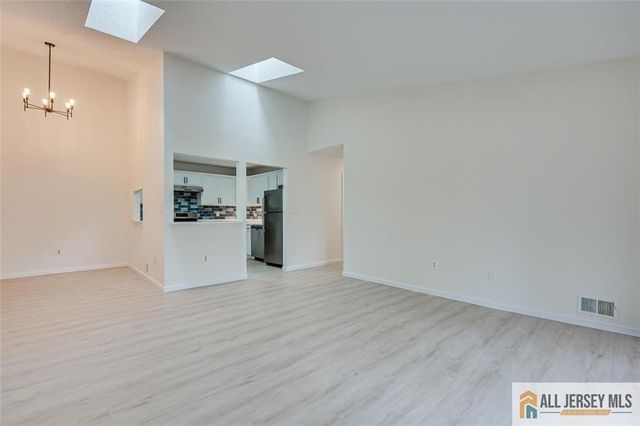 64 Taylor Drive 3212, Franklin Park, NJ 08823