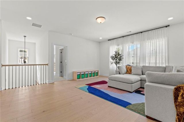 383 Tillman Pass, Woodstock, GA 30188