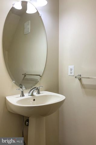 23502 BELVOIR WOODS TER, Ashburn, VA 20148