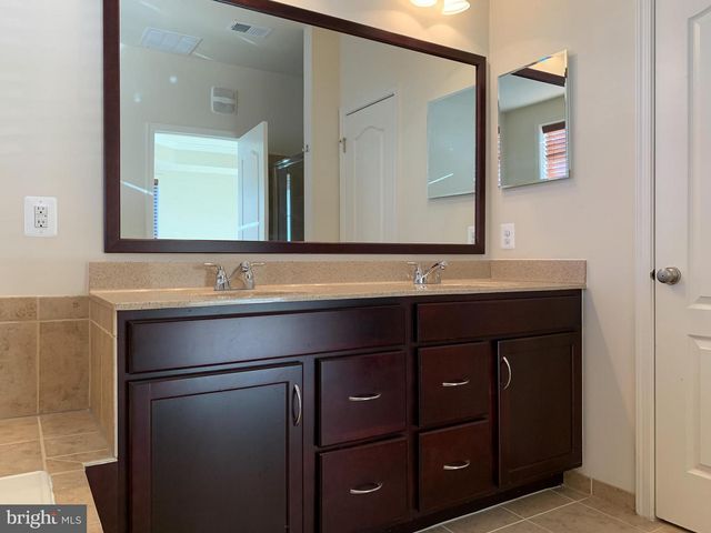 23502 BELVOIR WOODS TER, Ashburn, VA 20148