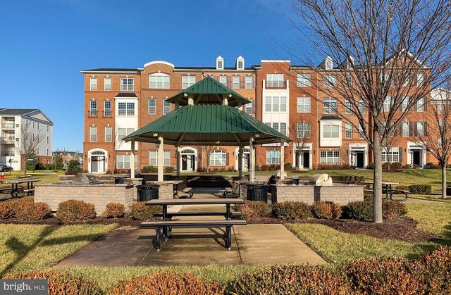 23502 BELVOIR WOODS TER, Ashburn, VA 20148