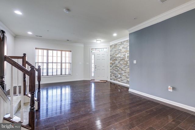 23502 BELVOIR WOODS TER, Ashburn, VA 20148