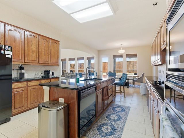 433 Shady Oaks Drive, Murphy, TX 75094