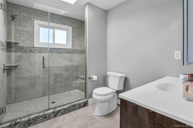 7 Miller Drive, Lake Grove, NY 11755