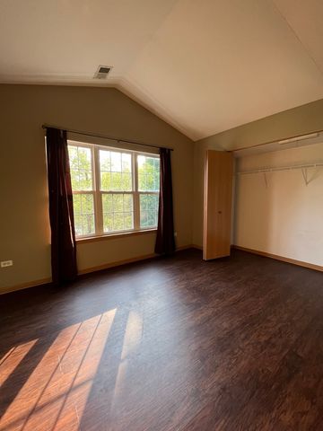 2451 Sheehan Drive 201, Naperville, IL 60564