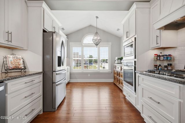 1612 Stone Wood Drive, Winterville, NC 28590