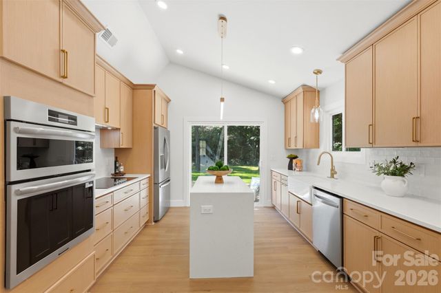5908 Mcnair Road, Charlotte, NC 28212