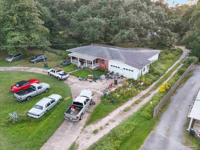 7121 Pine Forest Rd, Pensacola, FL 32526
