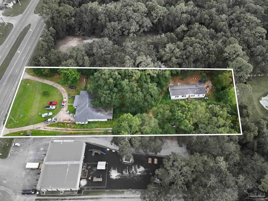 7121 Pine Forest Rd, Pensacola, FL 32526