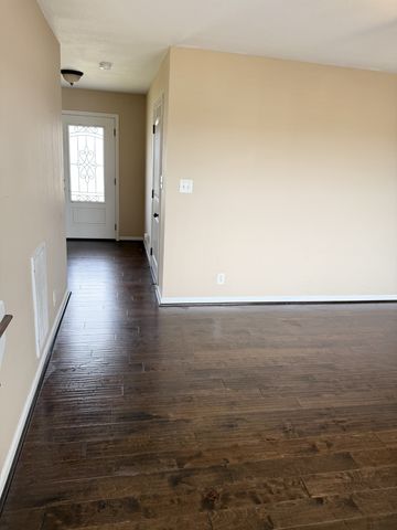 1035 Dwight Eisenhower Way, Clarksville, TN 37042