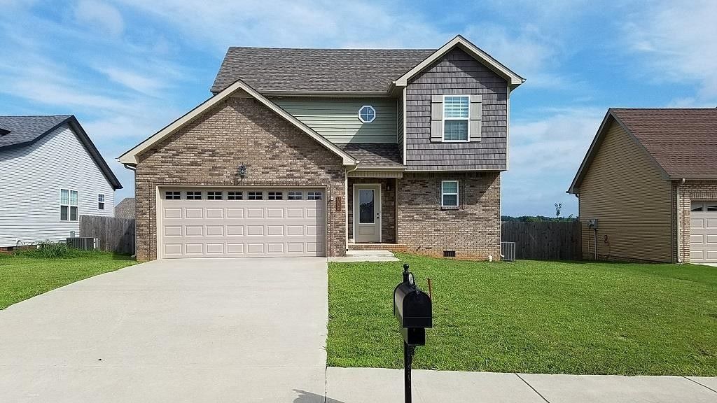 1035 Dwight Eisenhower Way, Clarksville, TN 37042