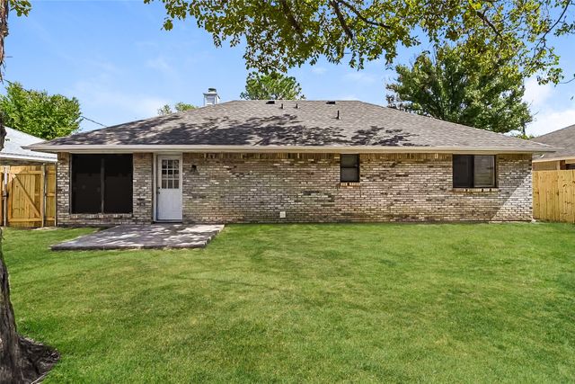 103 Meadow Drive, Crandall, TX 75114