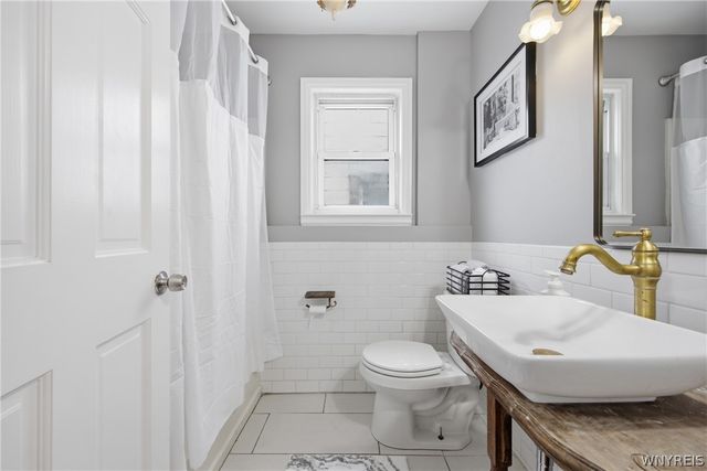 92 Gallatin Avenue, Buffalo, NY 14207