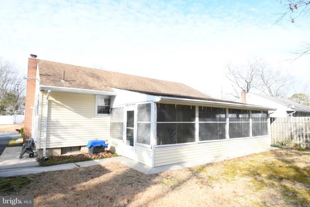 17 E FOREST GLEN DR E E, Millville, NJ 08332