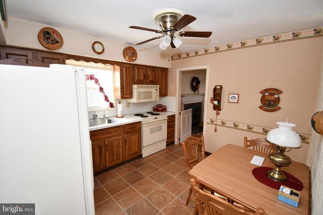 17 E FOREST GLEN DR E E, Millville, NJ 08332