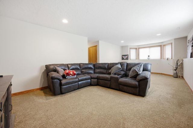 1403 35th Street Circle S, Moorhead, MN 56560