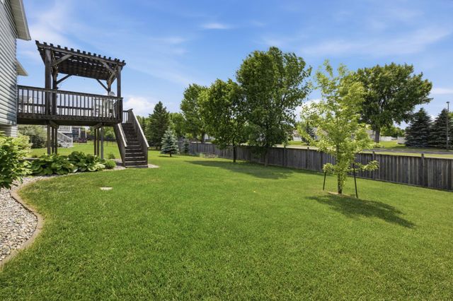 1403 35th Street Circle S, Moorhead, MN 56560