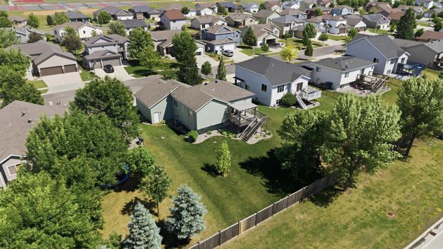 1403 35th Street Circle S, Moorhead, MN 56560