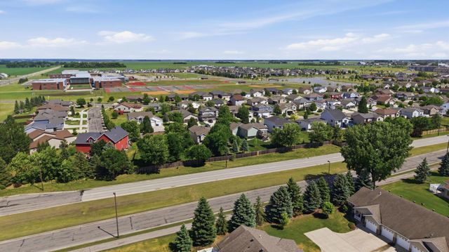 1403 35th Street Circle S, Moorhead, MN 56560