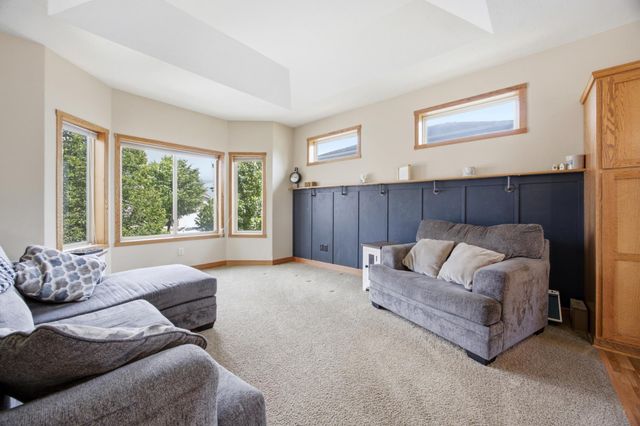 1403 35th Street Circle S, Moorhead, MN 56560