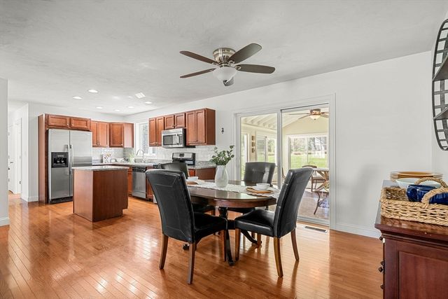 51 Old Farm Way, Ayer, MA 01432