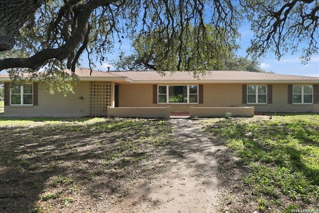 955 S HIGHWAY 37 ACCESS, George West, TX 78022