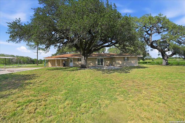 955 S HIGHWAY 37 ACCESS, George West, TX 78022