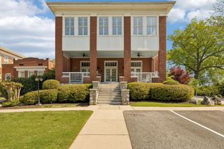 16 Euclid Avenue # S3/S4, Chickamauga, GA 30707