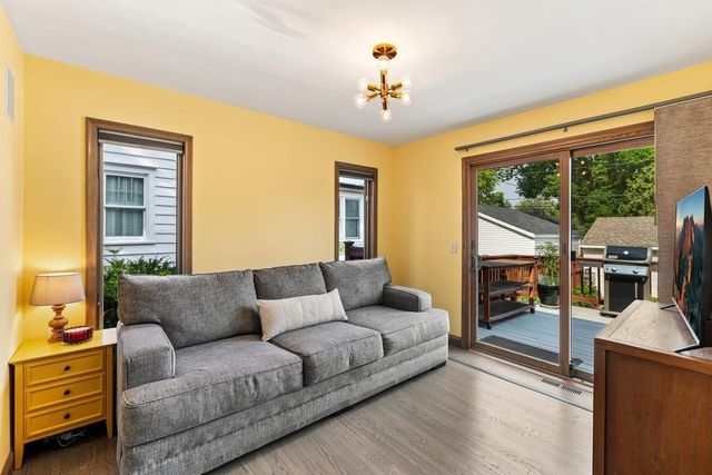 4909 Drew Avenue S, Minneapolis, MN 55410