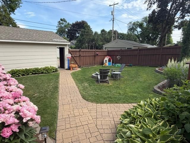 4909 Drew Avenue S, Minneapolis, MN 55410