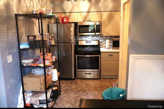 634 Wesbrook Street, Pontiac, MI 48340