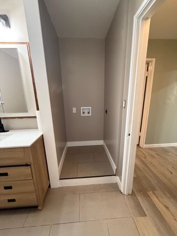 17028 Santa Fe St, Hayward, CA 94541