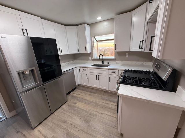 17028 Santa Fe St, Hayward, CA 94541