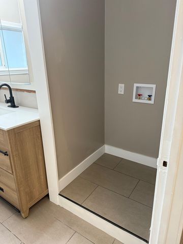 17028 Santa Fe St, Hayward, CA 94541