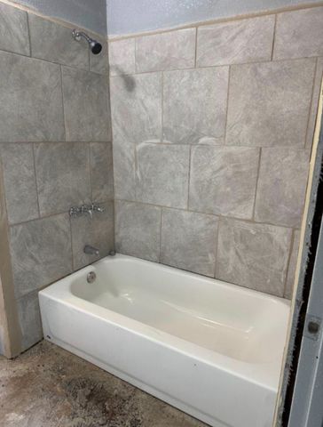 1650 E Polk Street, Paris, TX 75460